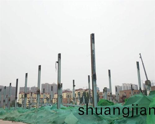 拆(chai)遷(qian)工(gong)程(cheng)