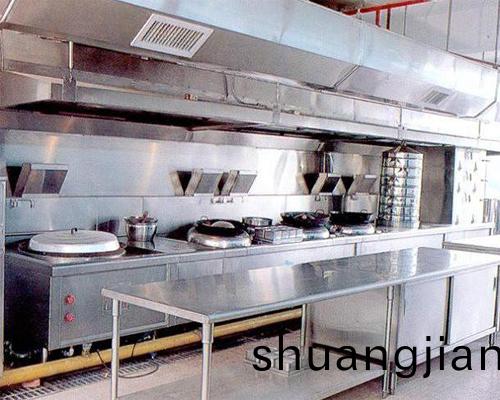 酒店廚(chu)房(fang)設(she)備(bei)迴收